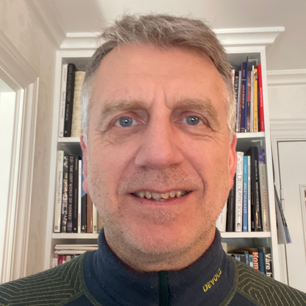 Helge Krüger style=